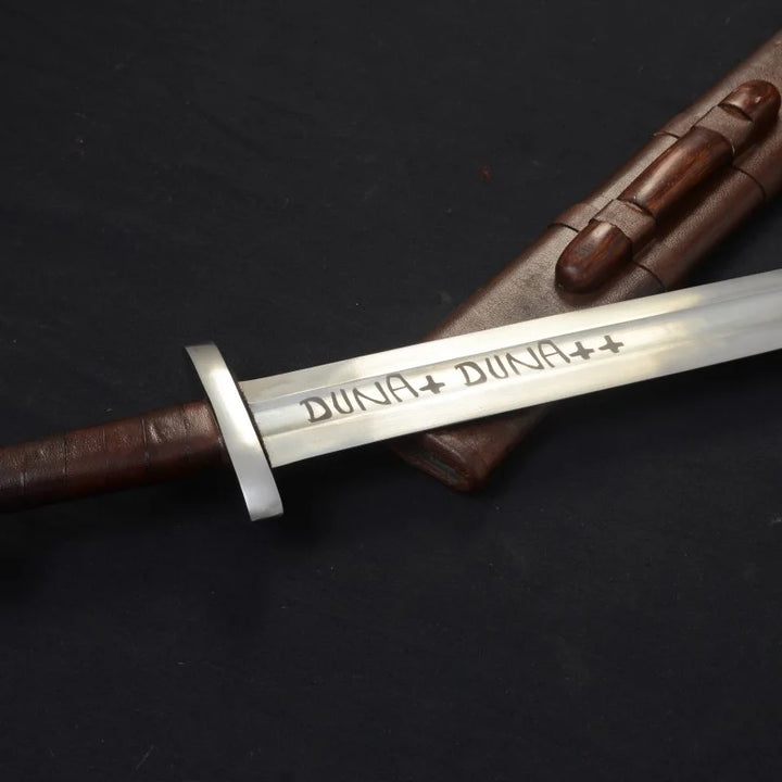 Duna Duna Sword, 10thC (based on Peterson type X)